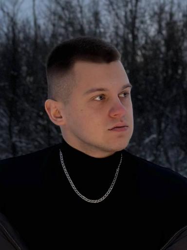 Олег Зотов